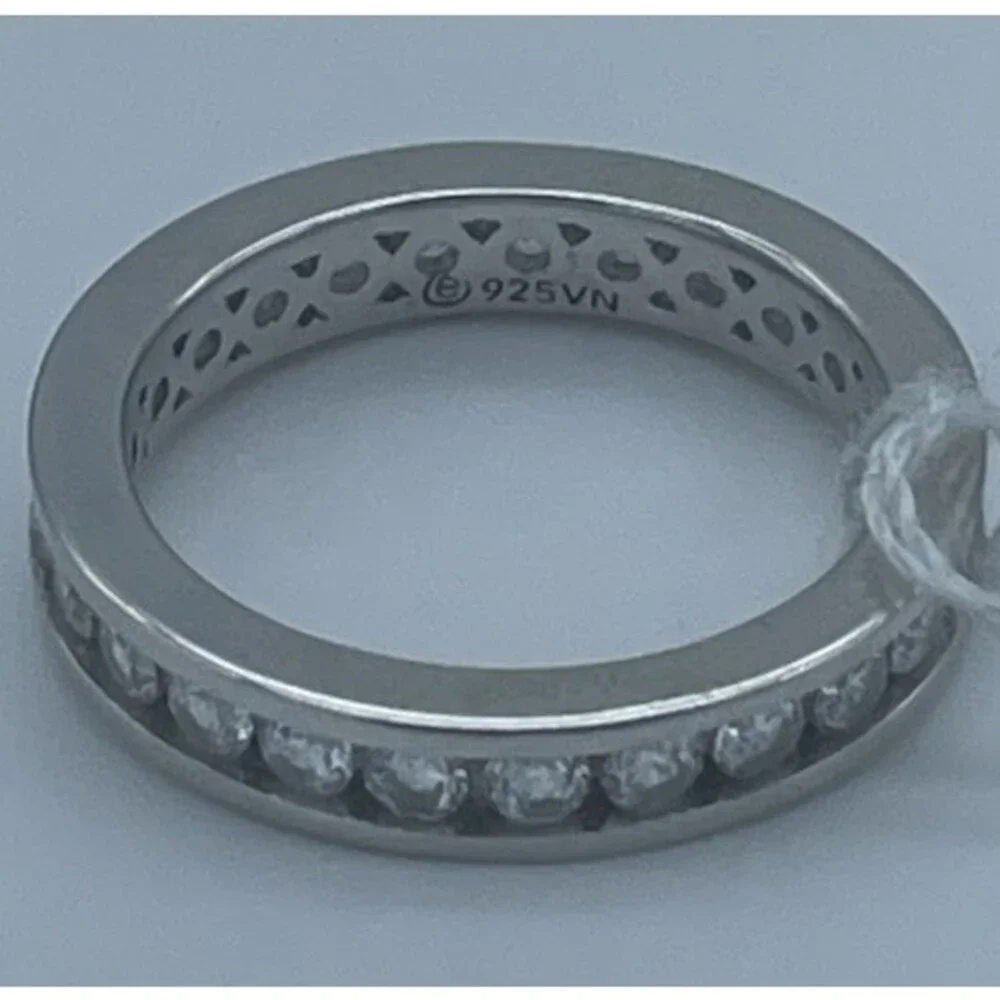 925 Sterling Silver CZ Eternity Band Ring Size 7 Made in Vietnam